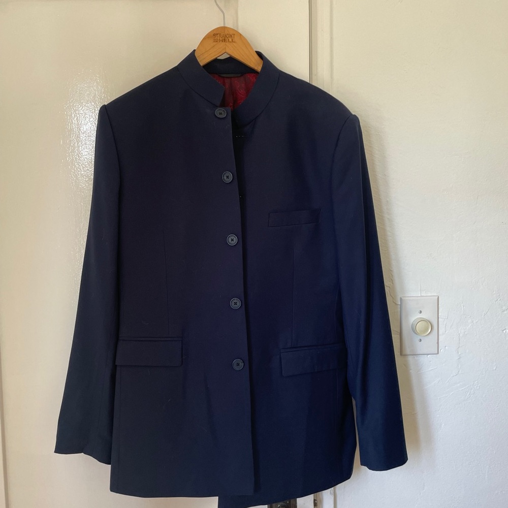 Men’s Mandarin style Navy blue suit with Red Paisley lining.